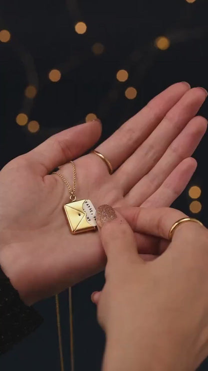 PERSONALIZ ENVELOP NECKLACE